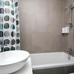 Апартаменты Oasis-amazing Location, Sea View, Stylish Пафос