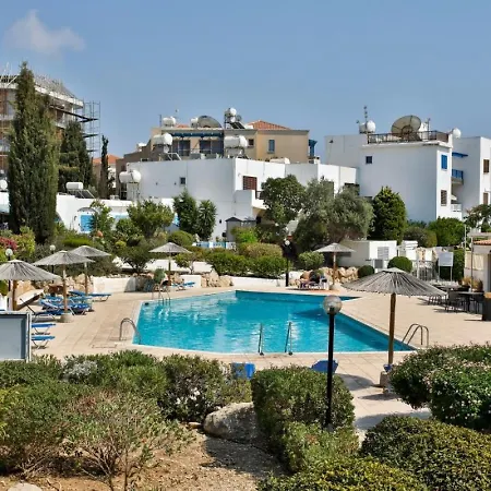 Oasis-amazing Location, Sea View, Stylish Апартаменты Пафос