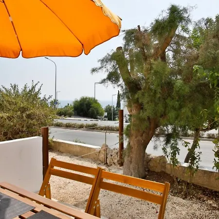 Oasis-amazing Location, Sea View, Stylish Апартаменты Пафос